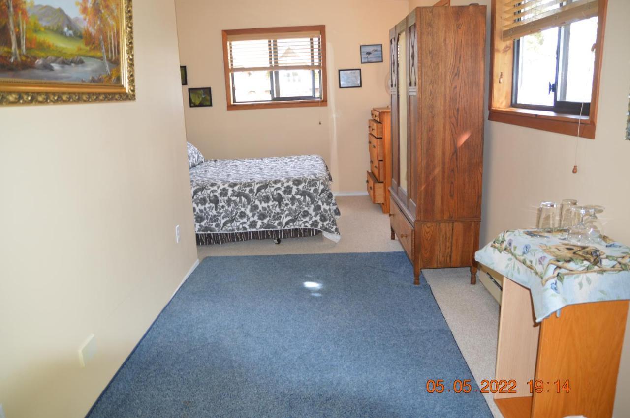 Estuary House Reflexology B&B Кортни Екстериор снимка